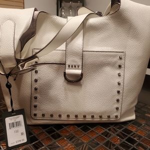 Dkny nwt purse